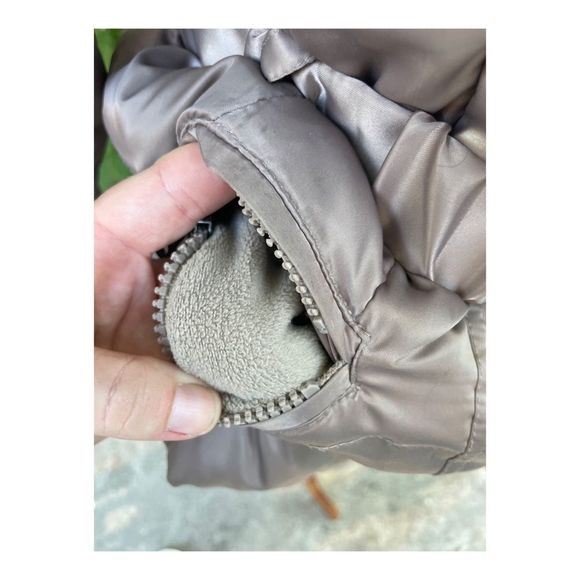 90s Y2K Guess Silver Metallic Satin Down Puffer Jacket Belt - Picture 6 of 16